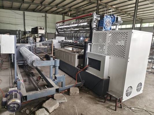 Panjang Mesh 200m Fixed Knot Cattle Fence Machine Lubang Ukuran 3 Inci