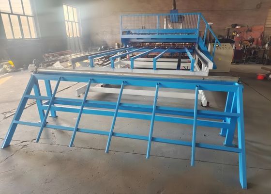 Ukuran Lubang 200*50mm Mesin Las Pagar Wire Mesh 380volt 50HZ