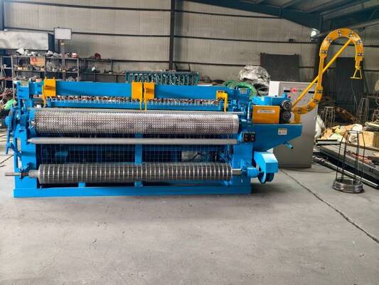 Ukuran Mesh 2 Inch Kecepatan Las 120row/Min Mesin Wire Mesh Las Listrik